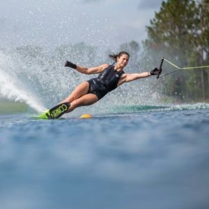 Manon Costard slalom skiing